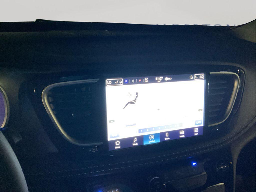 new 2026 Chrysler Pacifica car