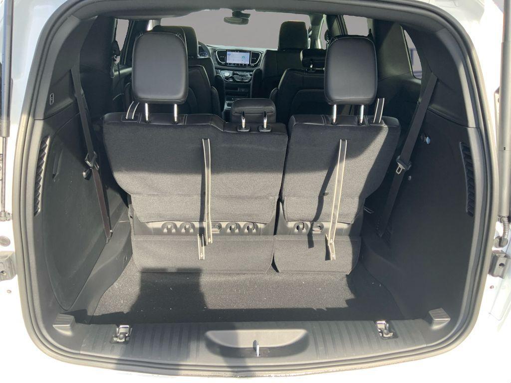 new 2026 Chrysler Pacifica car, priced at $40,145