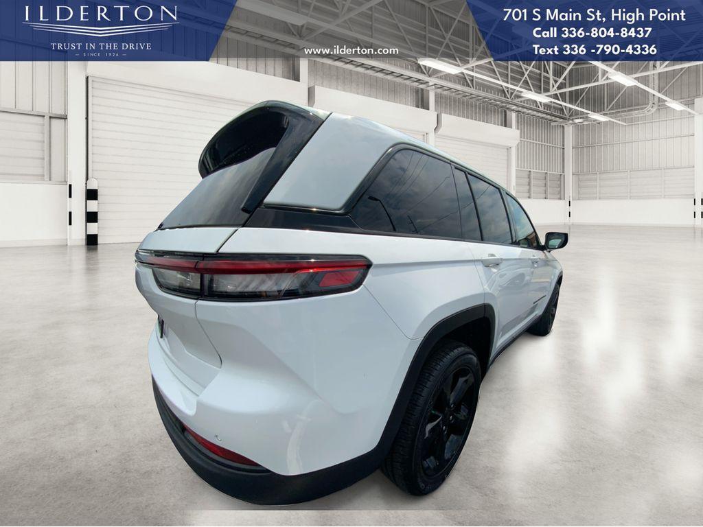used 2022 Jeep Grand Cherokee car, priced at $31,045