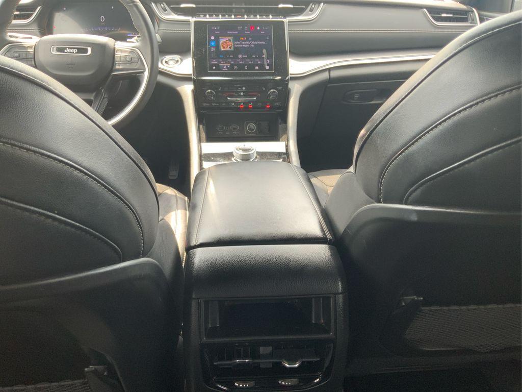 used 2022 Jeep Grand Cherokee car, priced at $31,045