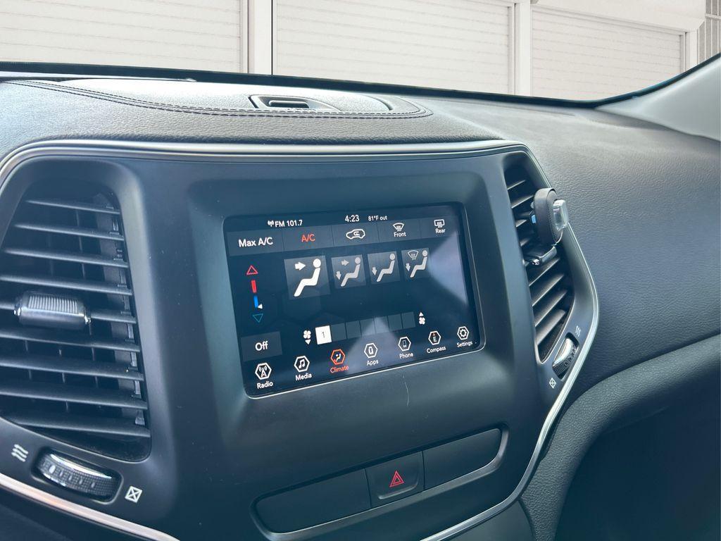 used 2019 Jeep Cherokee car, priced at $14,245