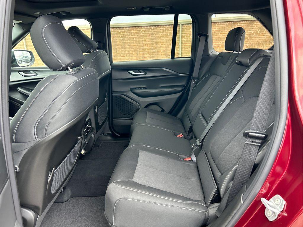new 2025 Jeep Grand Cherokee car, priced at $37,749