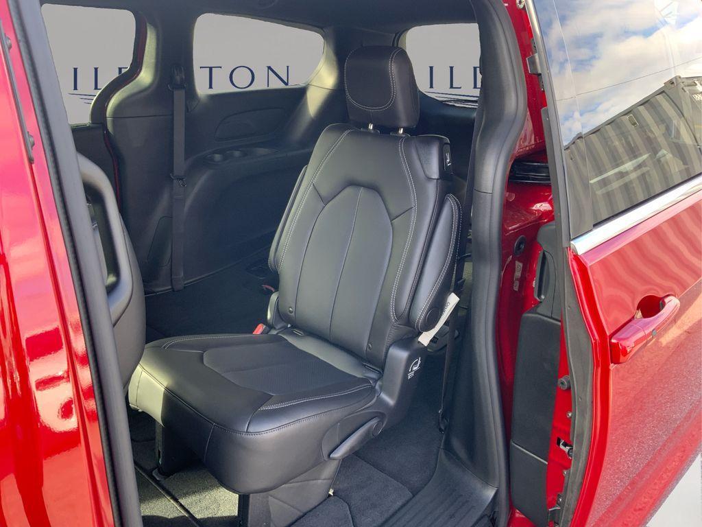 new 2026 Chrysler Pacifica car, priced at $40,640