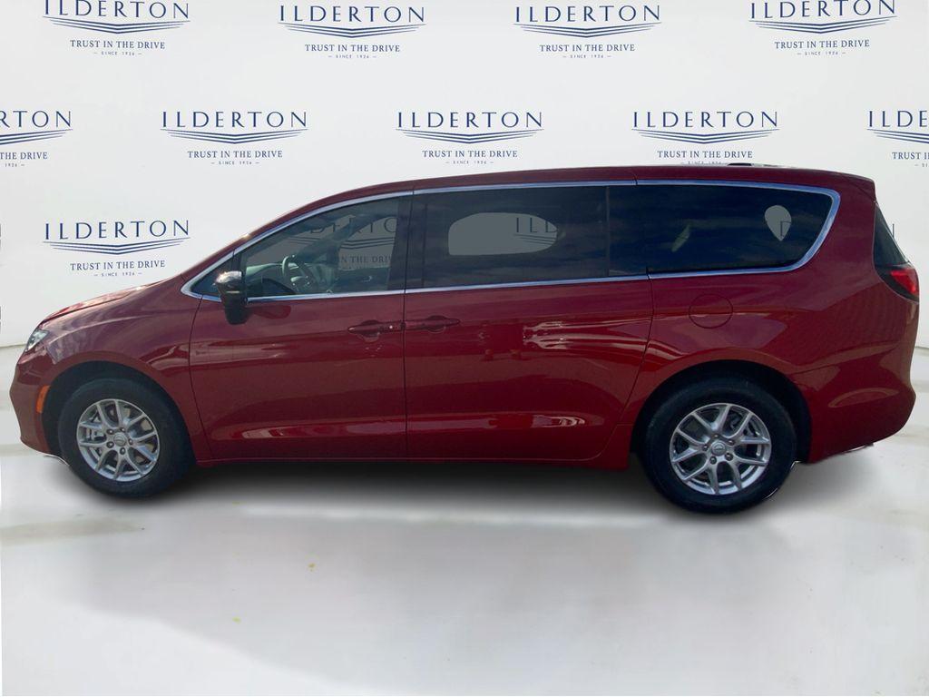 new 2026 Chrysler Pacifica car, priced at $40,640
