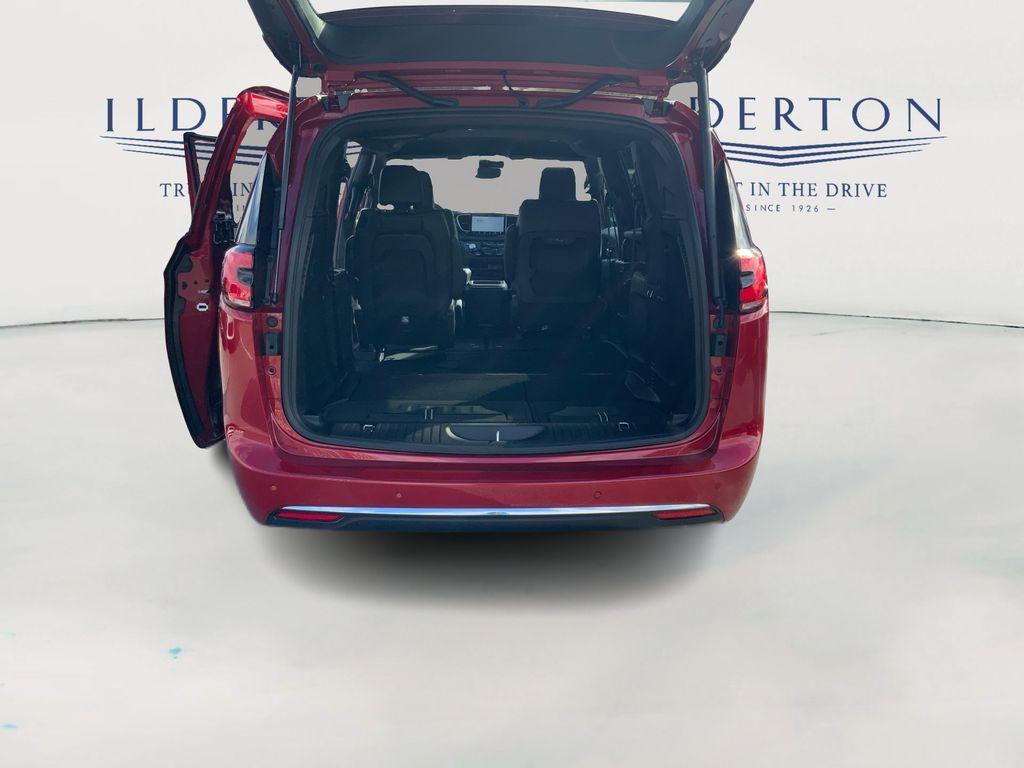 new 2026 Chrysler Pacifica car, priced at $40,640