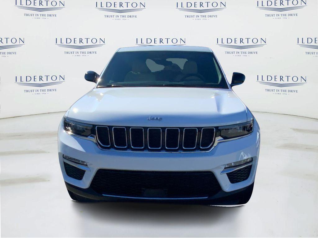 new 2025 Jeep Grand Cherokee car, priced at $40,499