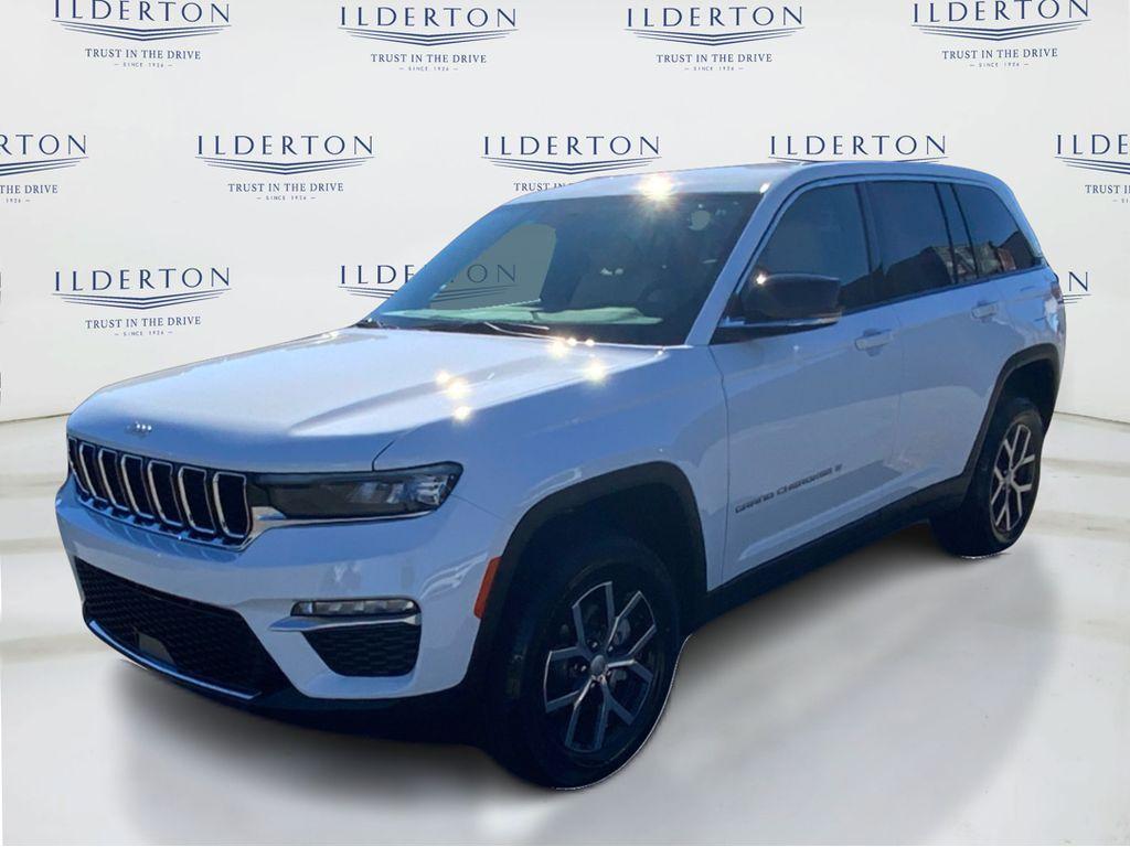 new 2025 Jeep Grand Cherokee car, priced at $40,499