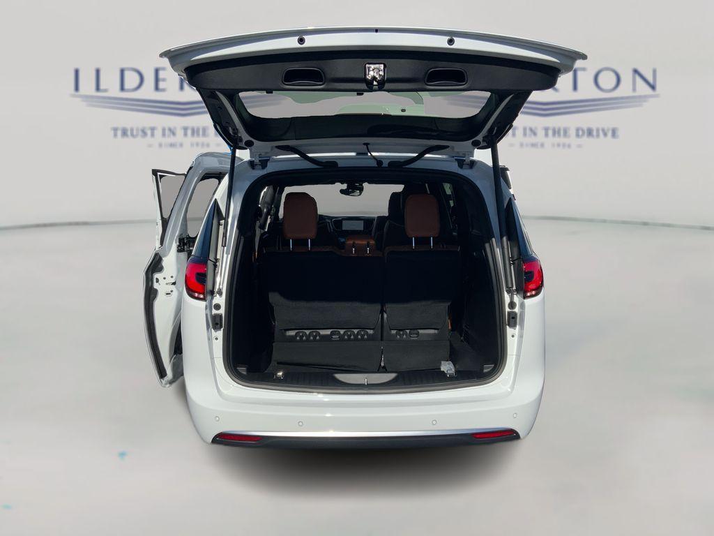 new 2026 Chrysler Pacifica car, priced at $49,265
