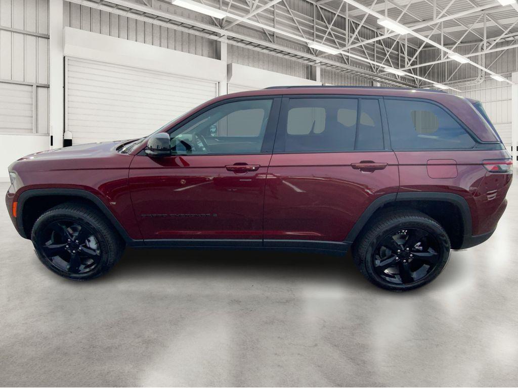 new 2025 Jeep Grand Cherokee car, priced at $44,735