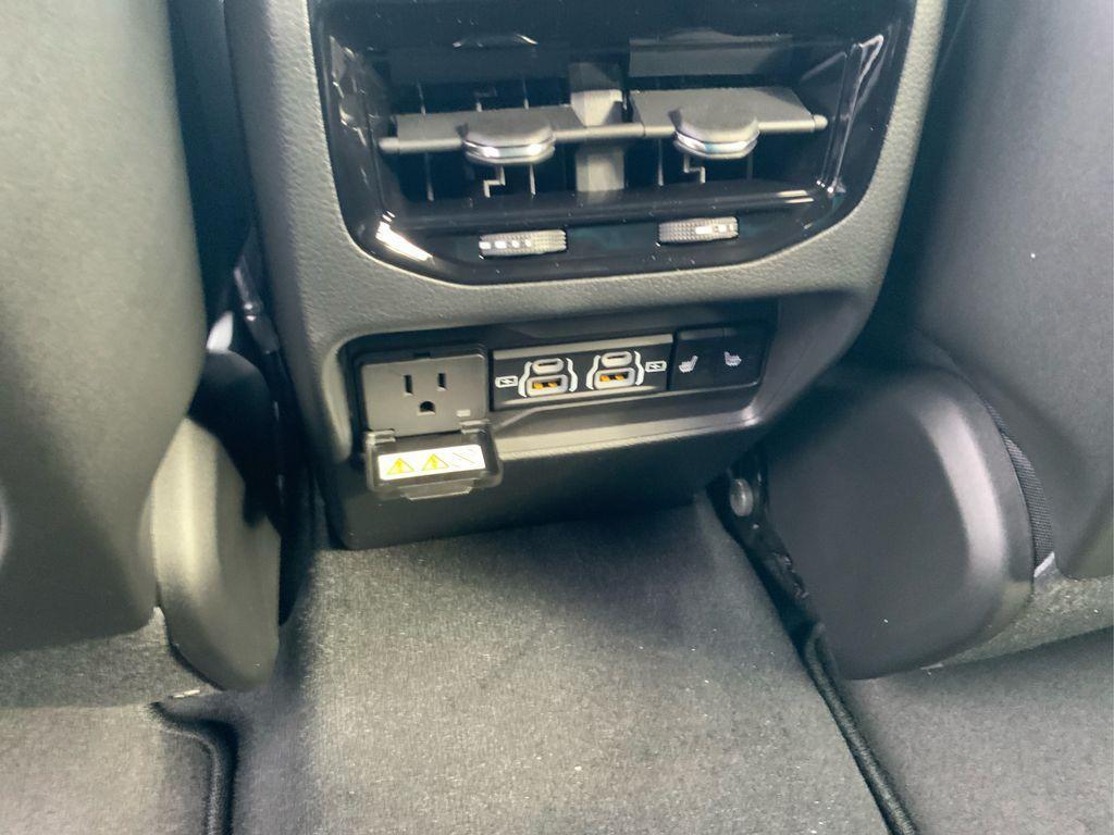 new 2025 Jeep Grand Cherokee car, priced at $44,735