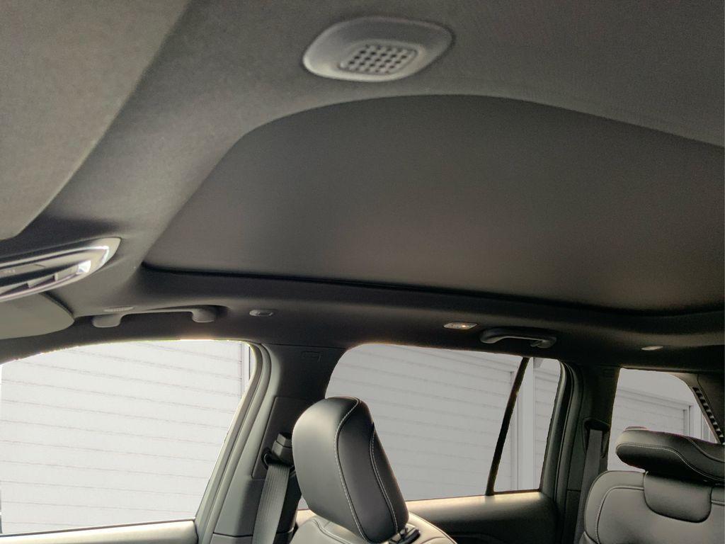 new 2025 Jeep Grand Cherokee car, priced at $44,735