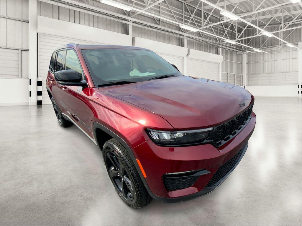 new 2025 Jeep Grand Cherokee car, priced at $44,735