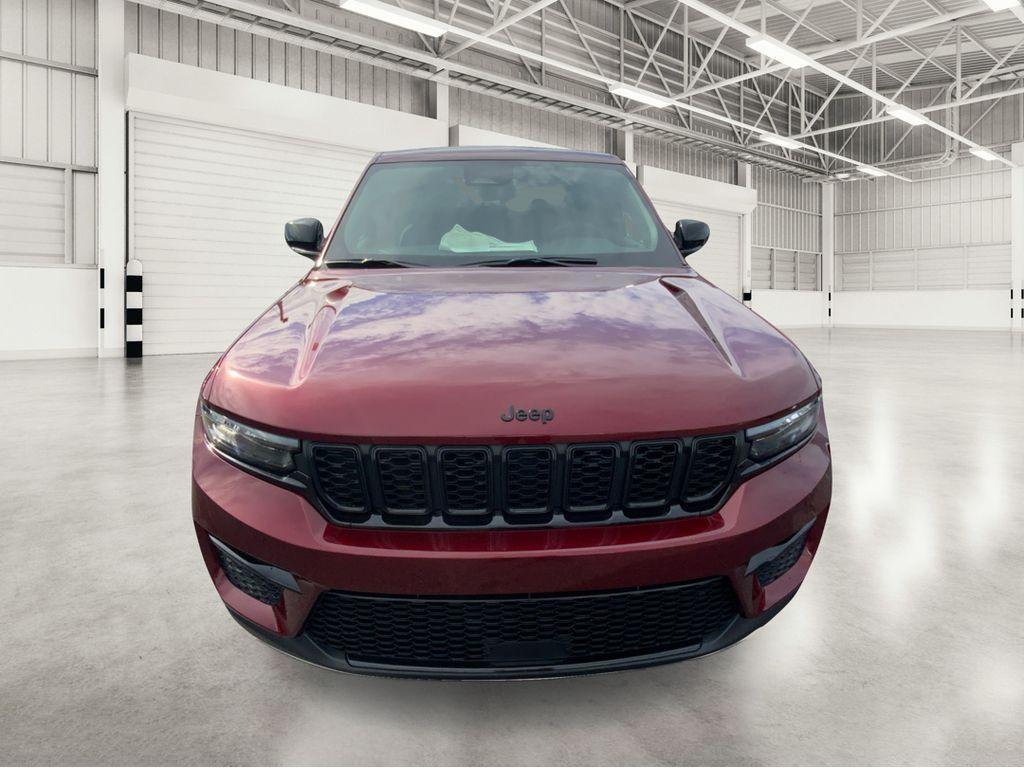 new 2025 Jeep Grand Cherokee car, priced at $44,735