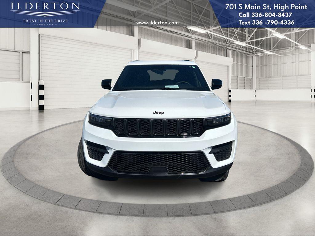 used 2023 Jeep Grand Cherokee car, priced at $28,795