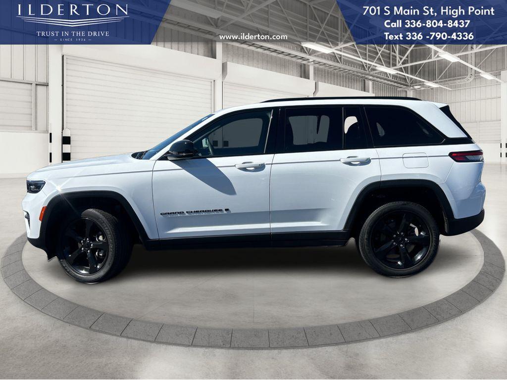 used 2023 Jeep Grand Cherokee car, priced at $28,795