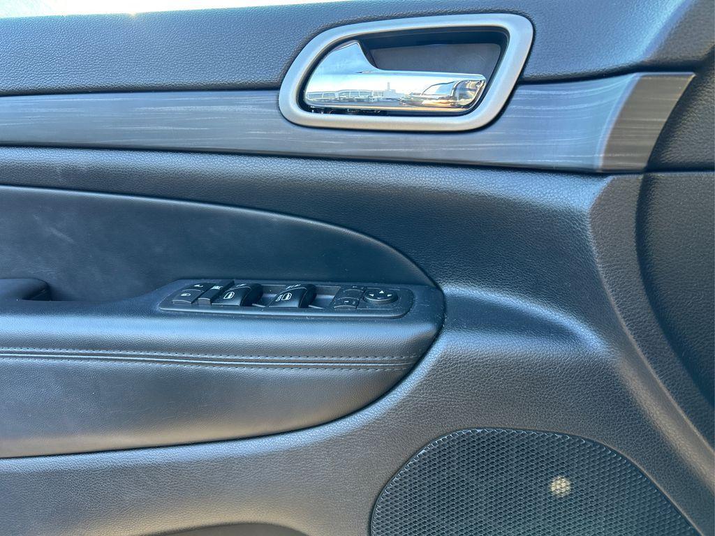 used 2021 Jeep Grand Cherokee car, priced at $18,245