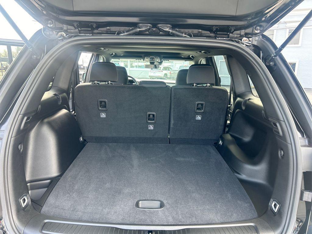 new 2025 Jeep Grand Cherokee car, priced at $35,249