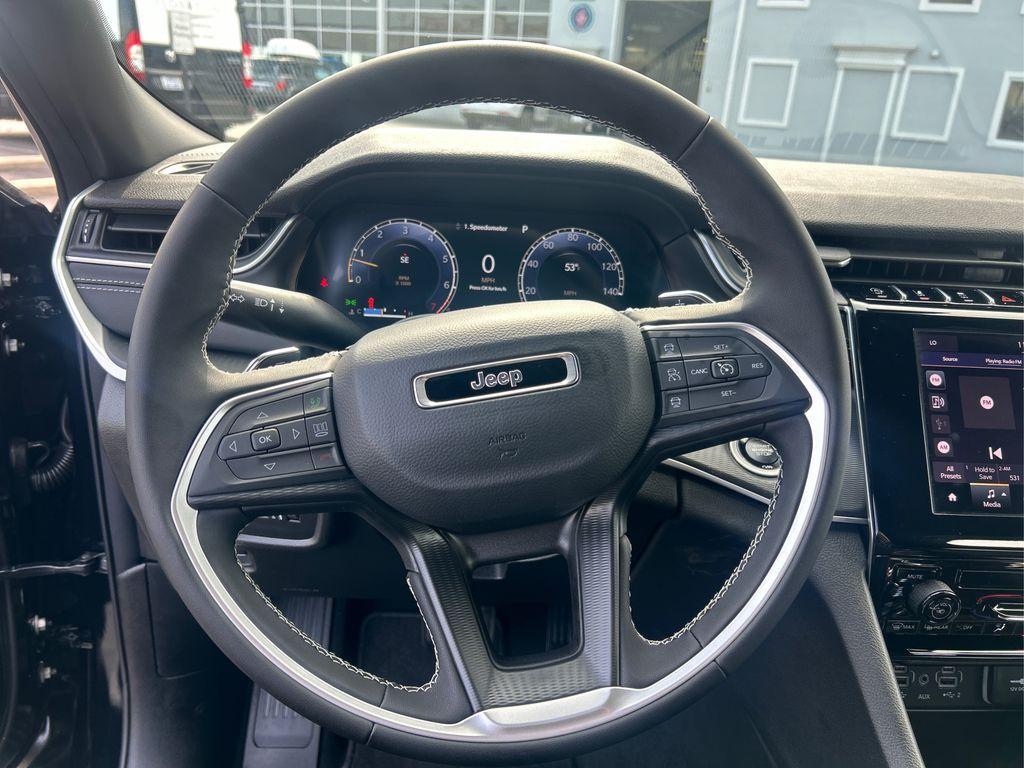 new 2025 Jeep Grand Cherokee car, priced at $35,249