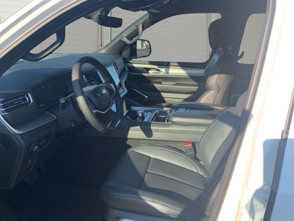 new 2025 Jeep Wagoneer car, priced at $73,075