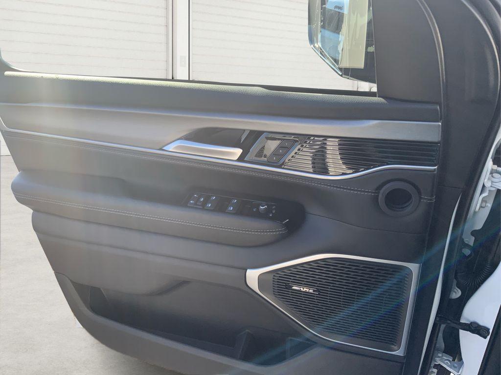 new 2025 Jeep Wagoneer car, priced at $73,075