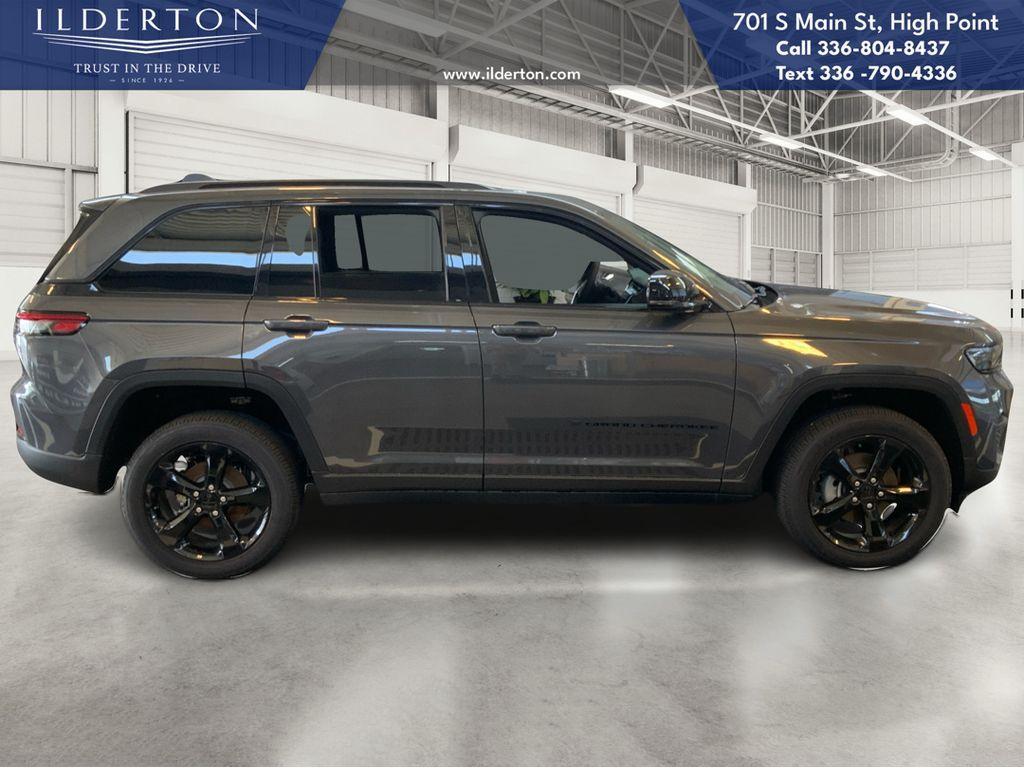 new 2025 Jeep Grand Cherokee car, priced at $36,749