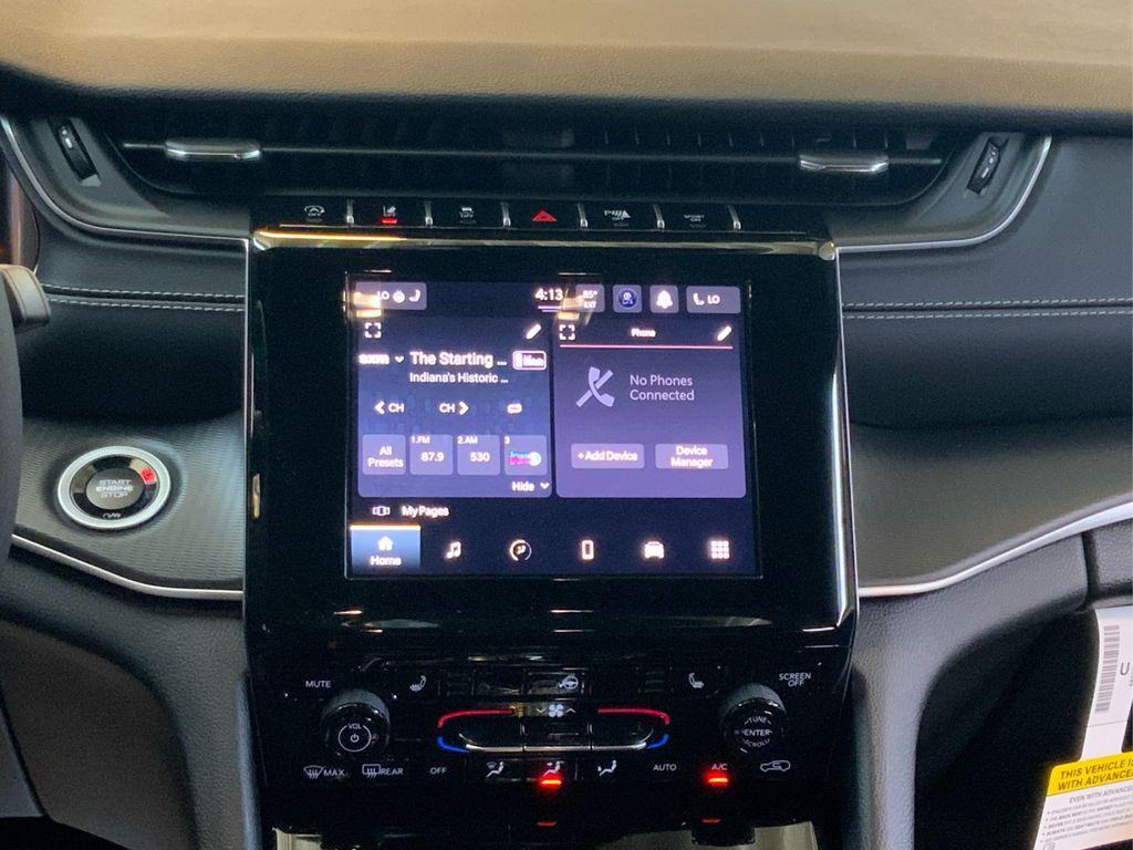 new 2025 Jeep Grand Cherokee car, priced at $36,749