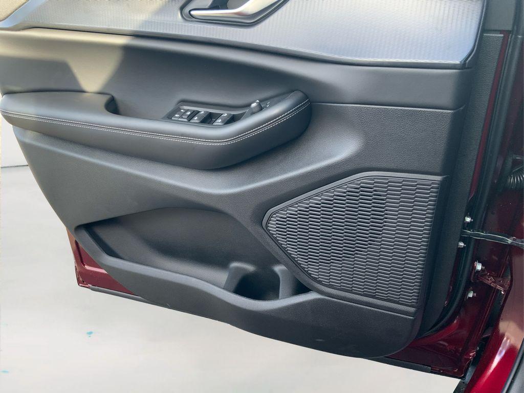 new 2025 Jeep Grand Cherokee car, priced at $43,375