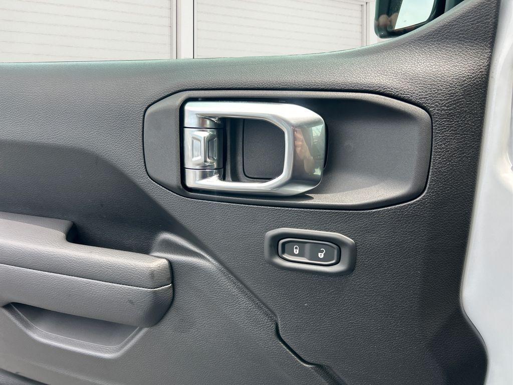 new 2025 Jeep Wrangler car, priced at $32,499