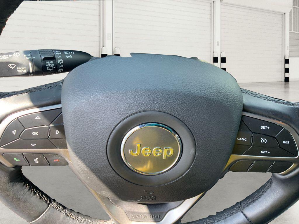 used 2022 Jeep Grand Cherokee WK car, priced at $28,245