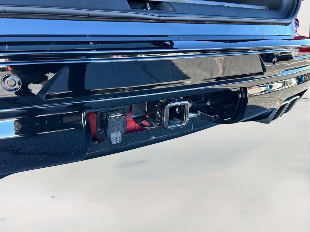 used 2025 Chevrolet Traverse car, priced at $49,221