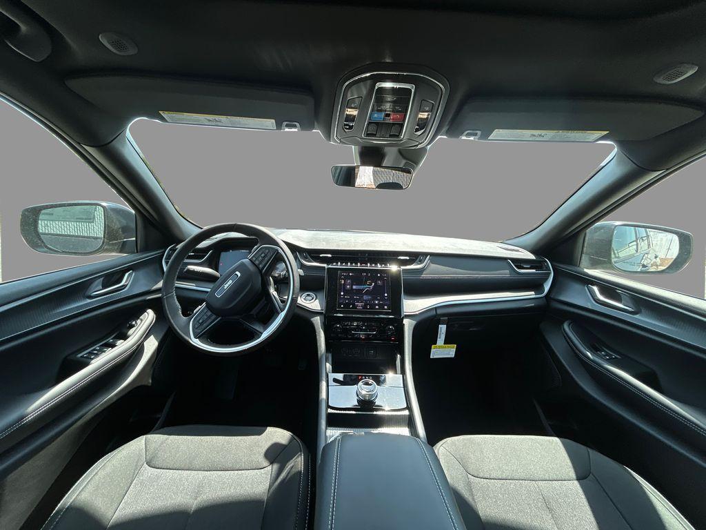 new 2025 Jeep Grand Cherokee car, priced at $35,249