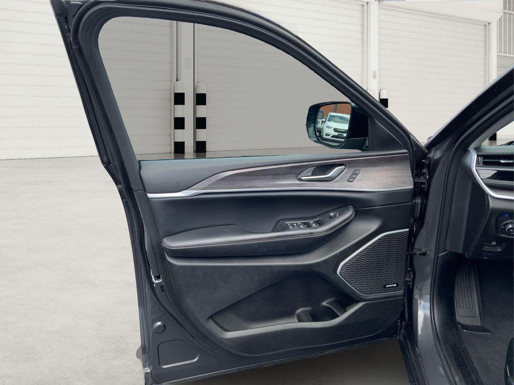 used 2024 Jeep Grand Cherokee 4xe car, priced at $25,995