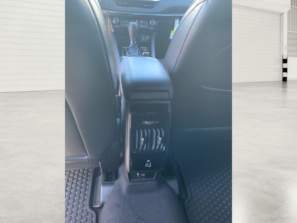 new 2025 Jeep Compass car, priced at $33,499