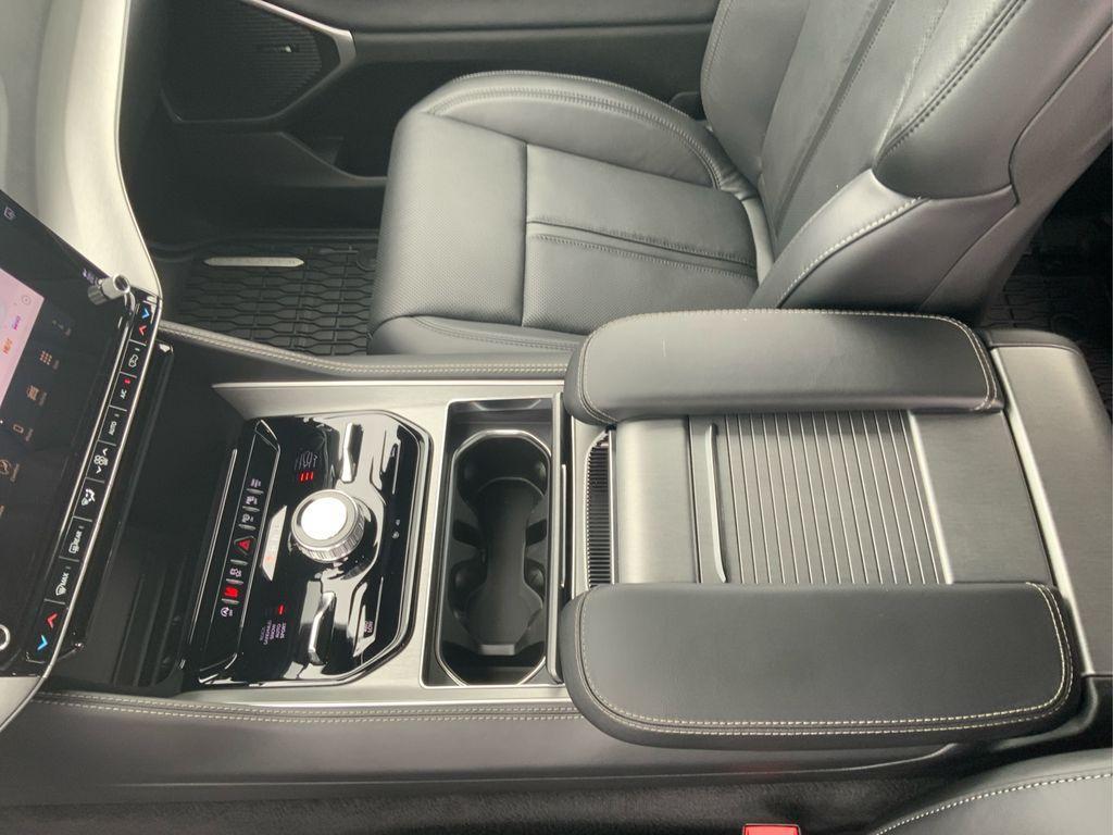 new 2025 Jeep Wagoneer car, priced at $68,499