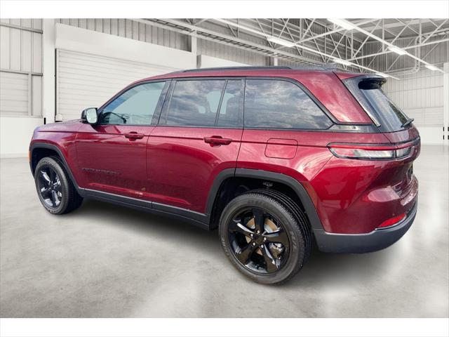 new 2023 Jeep Grand Cherokee car, priced at $44,900