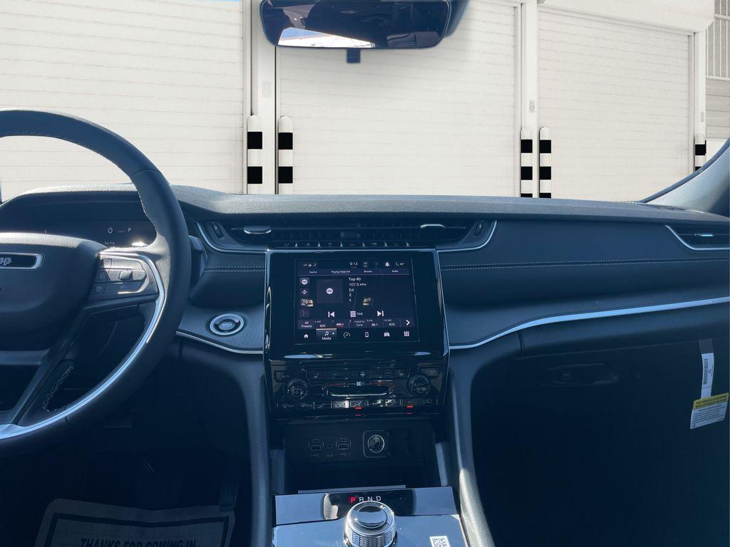 new 2025 Jeep Grand Cherokee L car, priced at $42,875