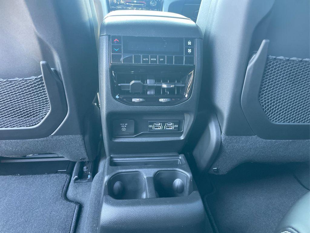 new 2025 Jeep Grand Cherokee L car, priced at $42,875