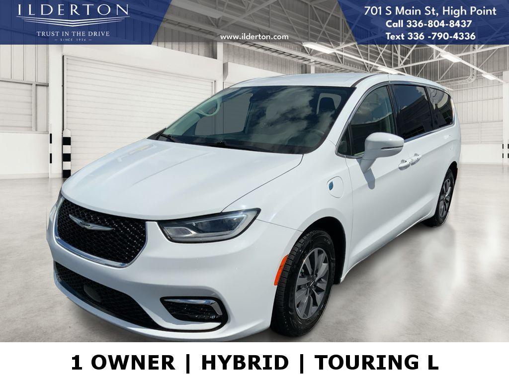 used 2022 Chrysler Pacifica Hybrid car, priced at $21,995