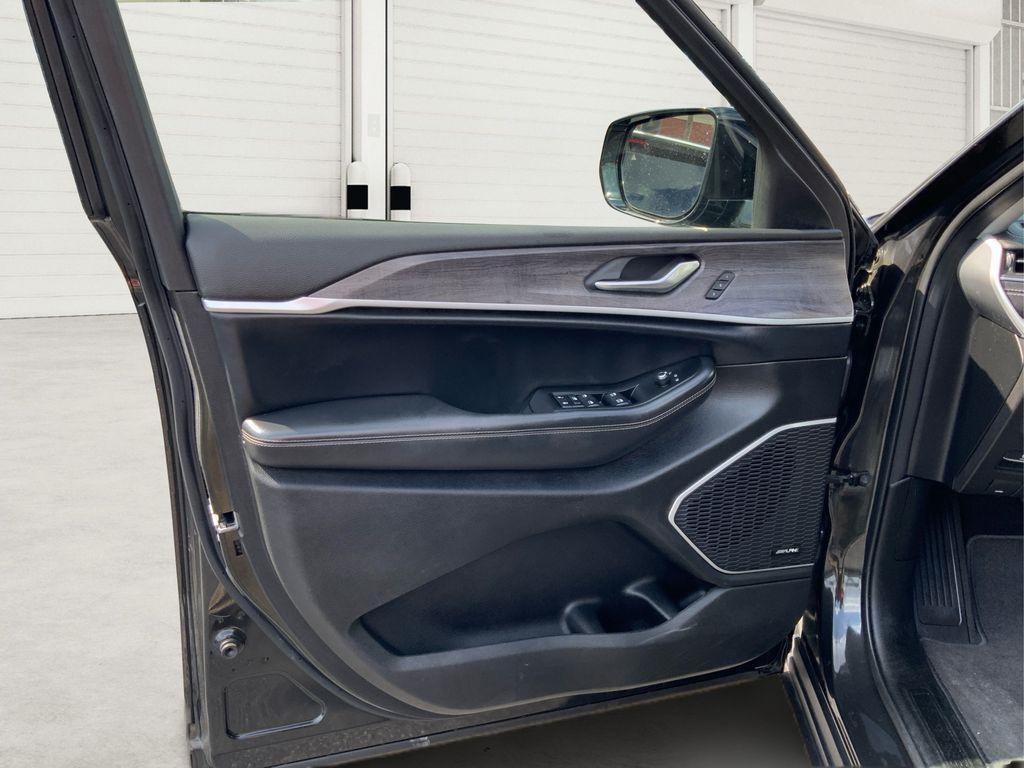 used 2022 Jeep Grand Cherokee L car, priced at $31,995