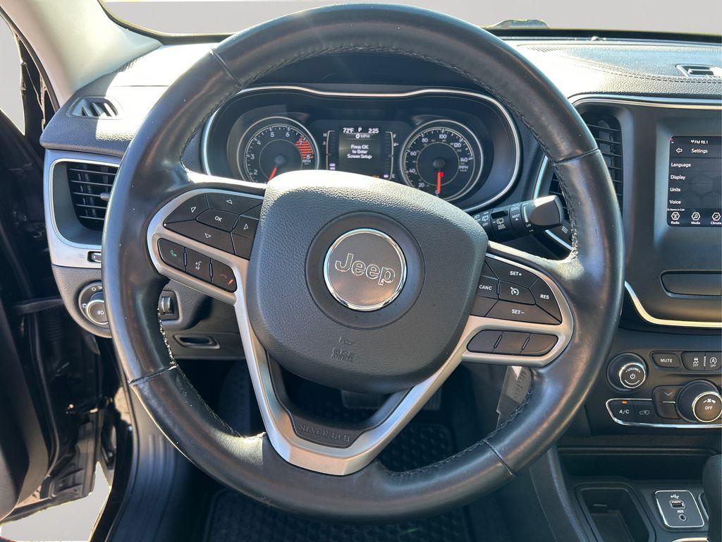 used 2019 Jeep Cherokee car, priced at $9,495