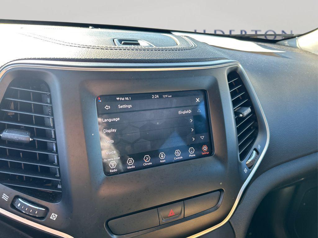 used 2019 Jeep Cherokee car, priced at $9,495