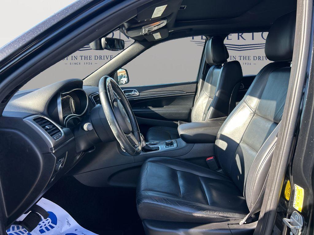 used 2021 Jeep Grand Cherokee car, priced at $21,745