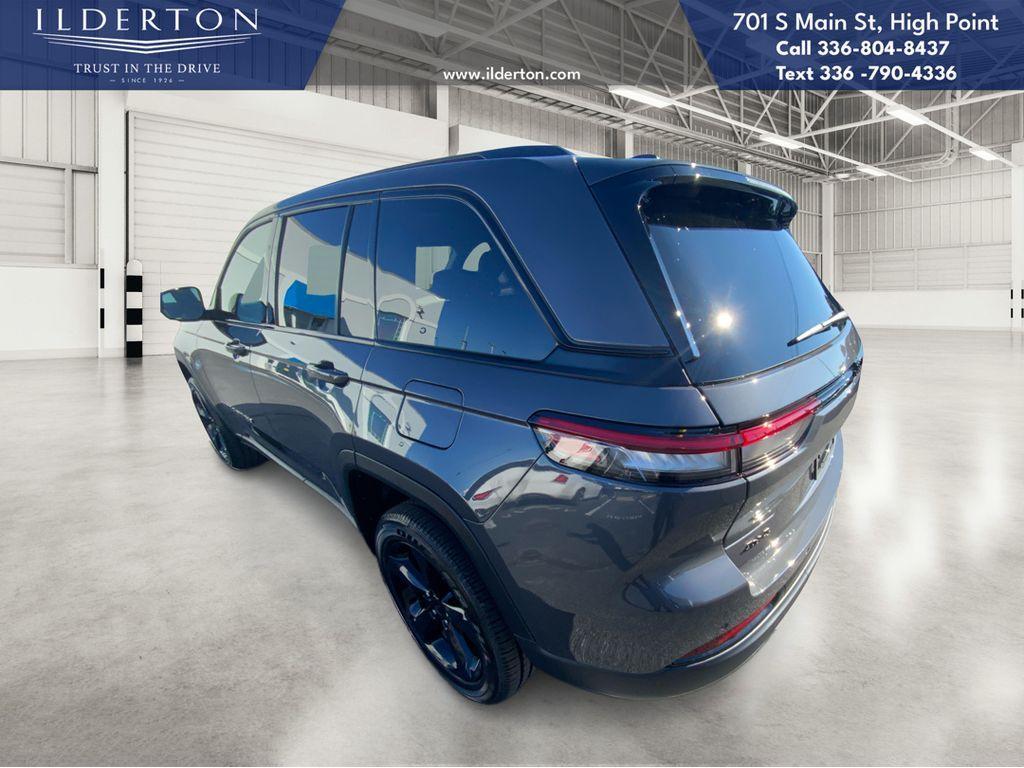 new 2025 Jeep Grand Cherokee car, priced at $41,749