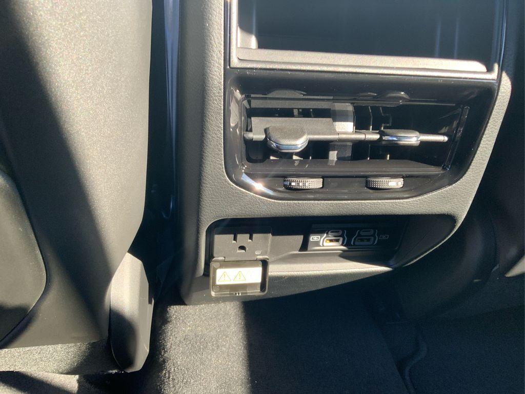 new 2025 Jeep Grand Cherokee car, priced at $41,749