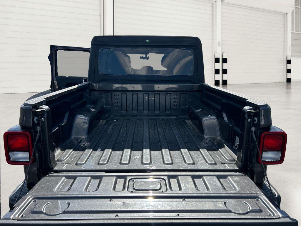 used 2022 Jeep Gladiator car, priced at $26,995