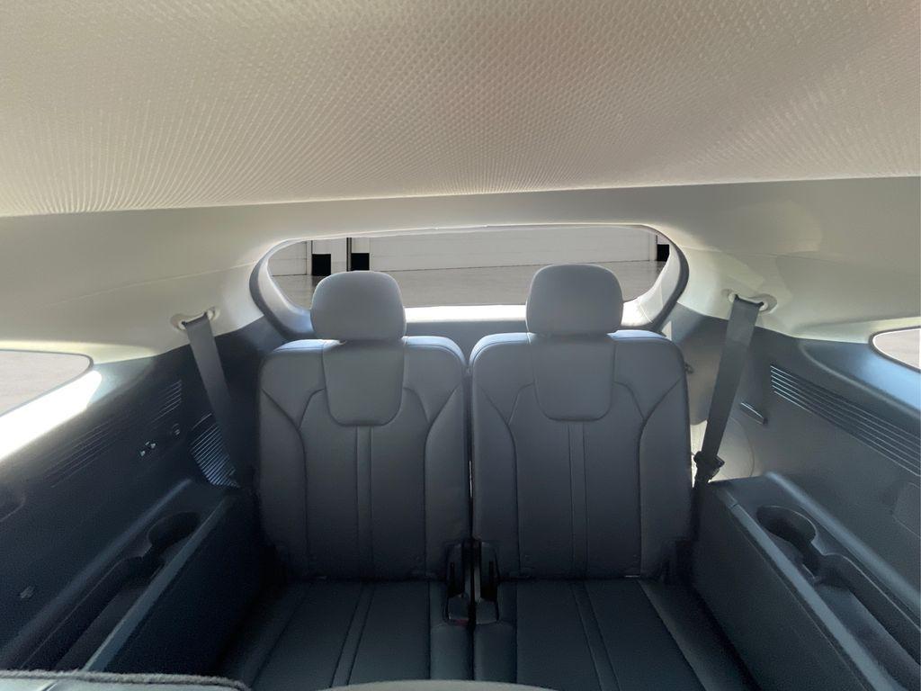 used 2023 Kia Sorento car, priced at $24,295