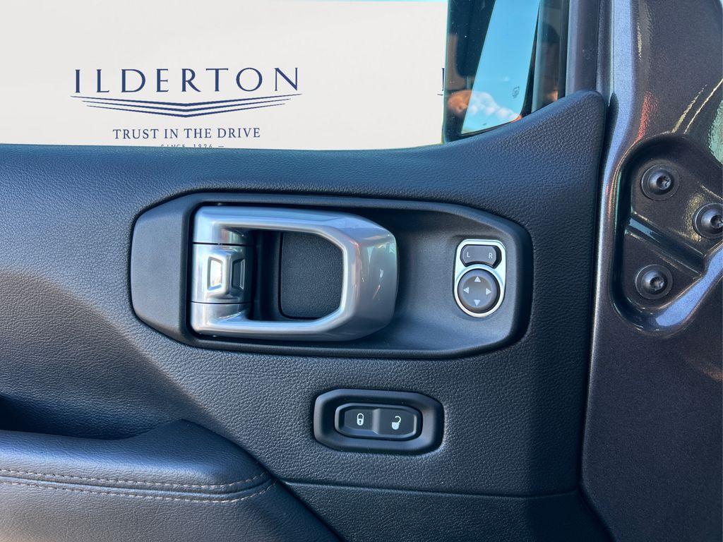 used 2021 Jeep Wrangler Unlimited car, priced at $26,931