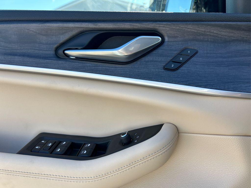 new 2025 Jeep Grand Cherokee L car, priced at $44,249