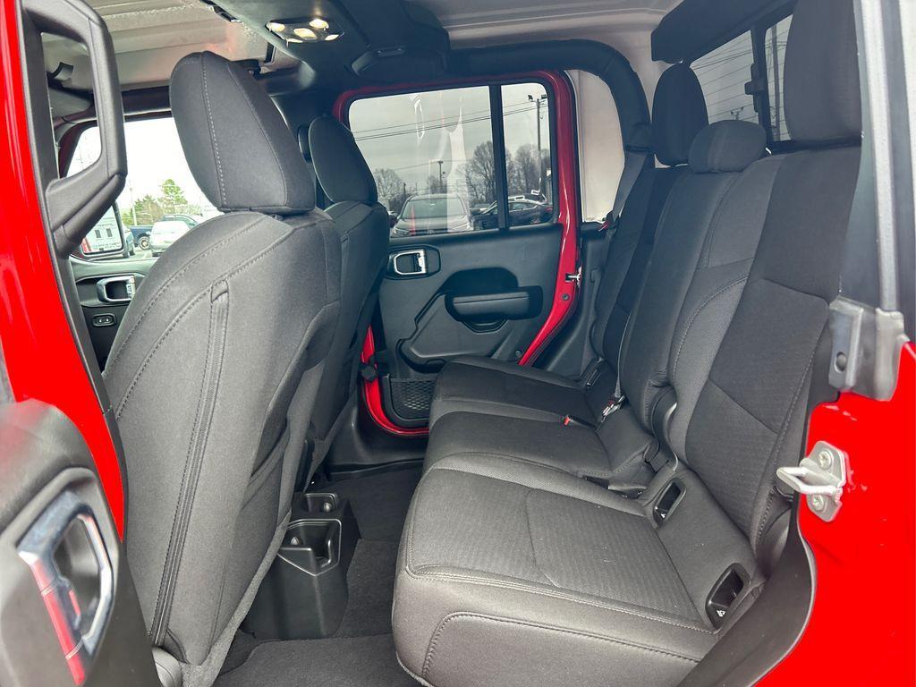 used 2023 Jeep Gladiator car, priced at $38,300