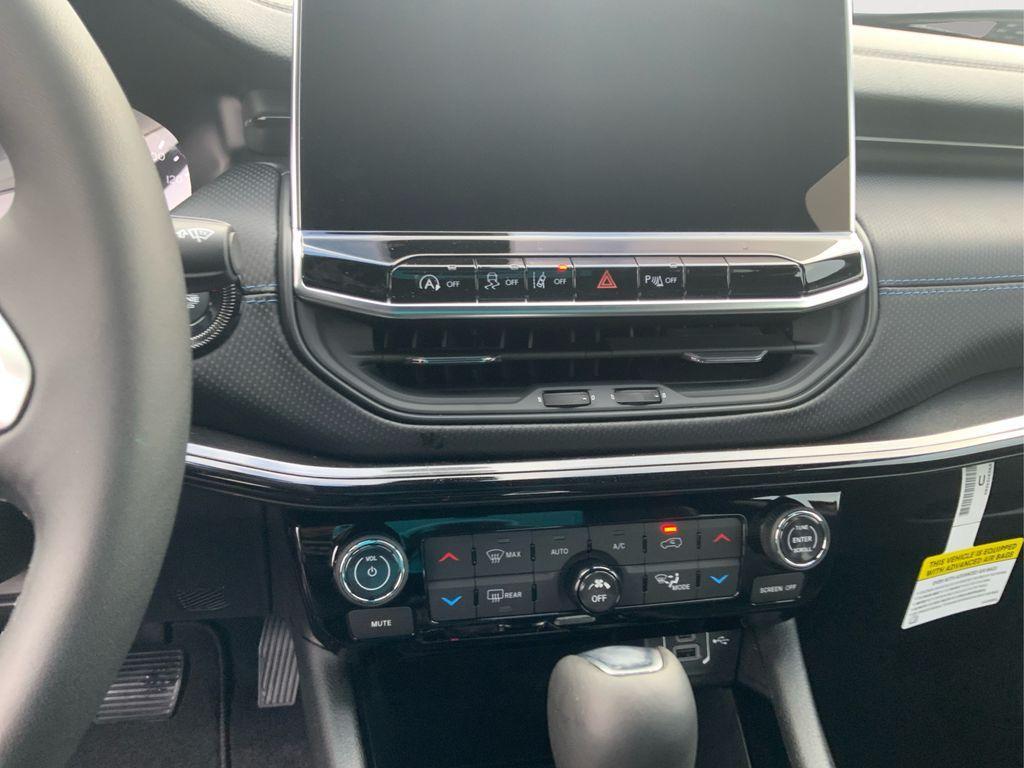 new 2026 Jeep Compass car, priced at $31,230